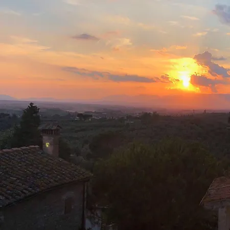 Podere Jana Antico Frantoio Винчи